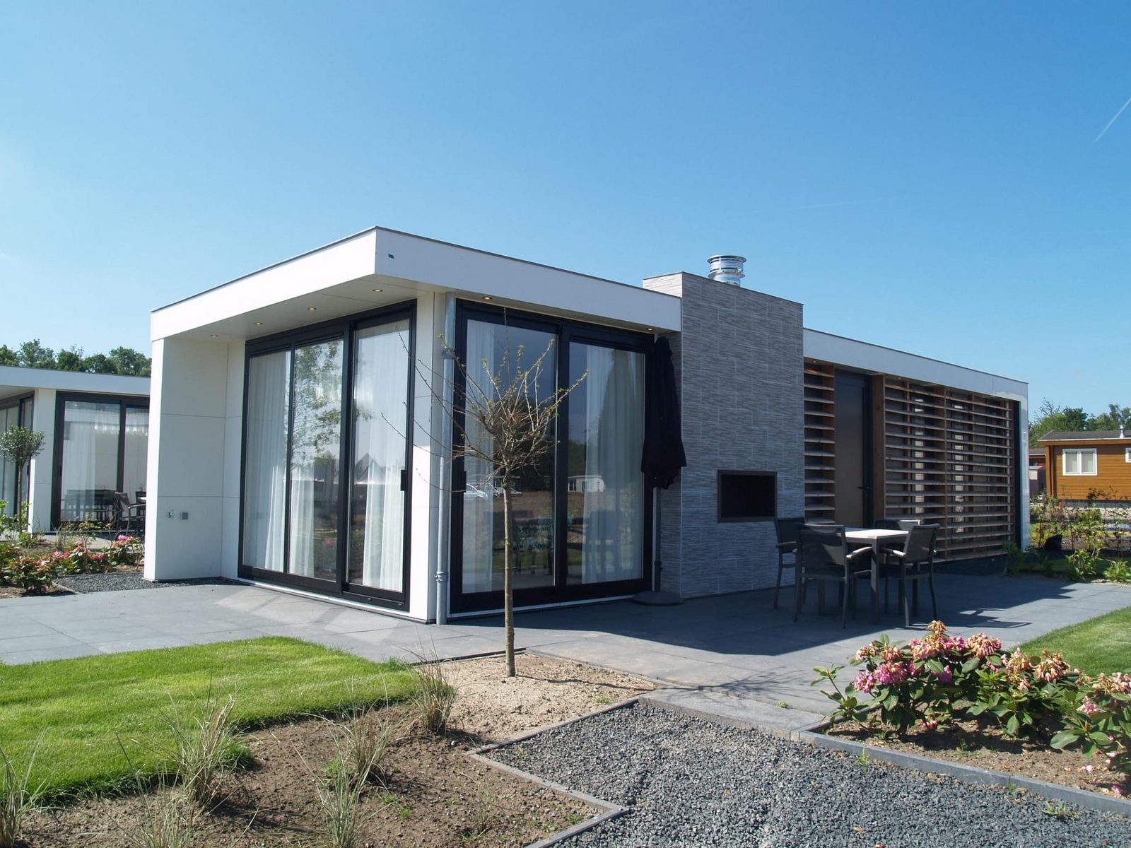 Pavilion 4+2
