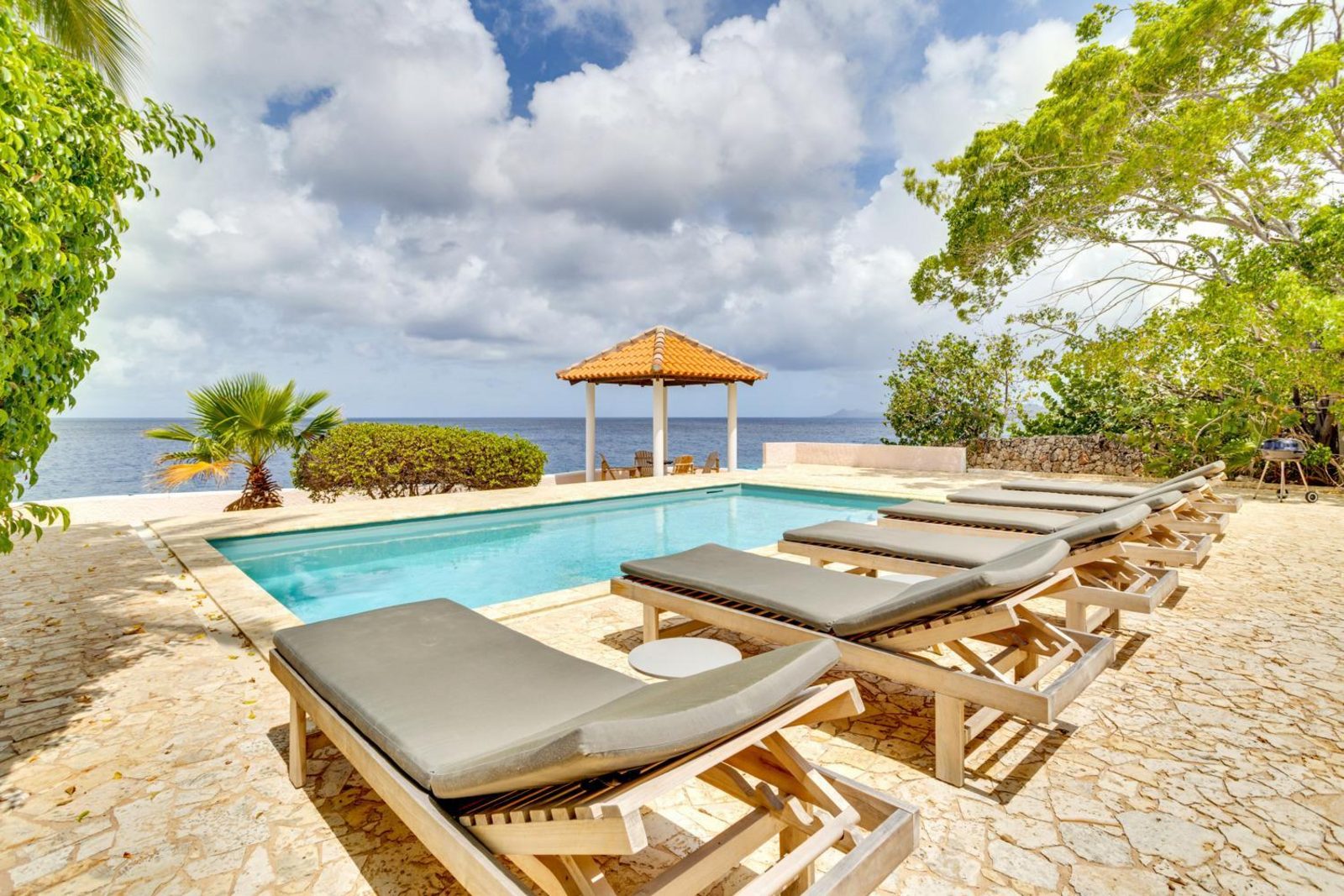 Ocean Villa Crown Court