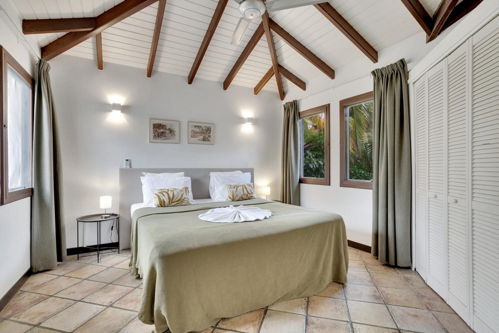Ocean Villa Crown Court