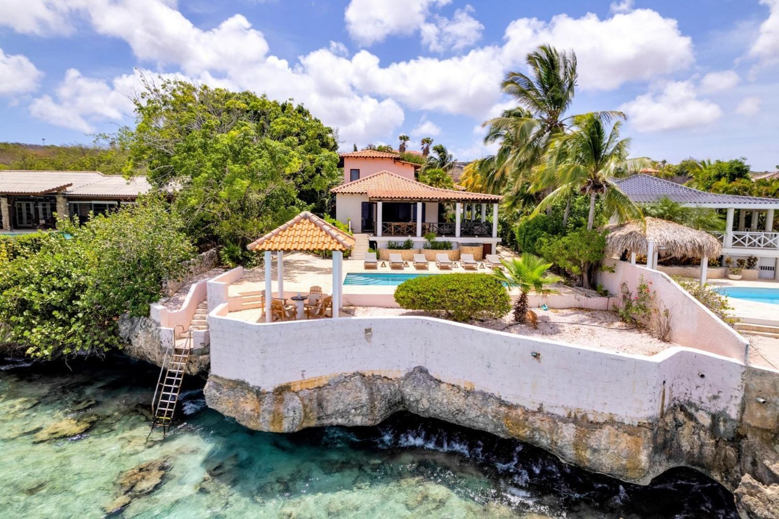 Ocean Villa Crown Court