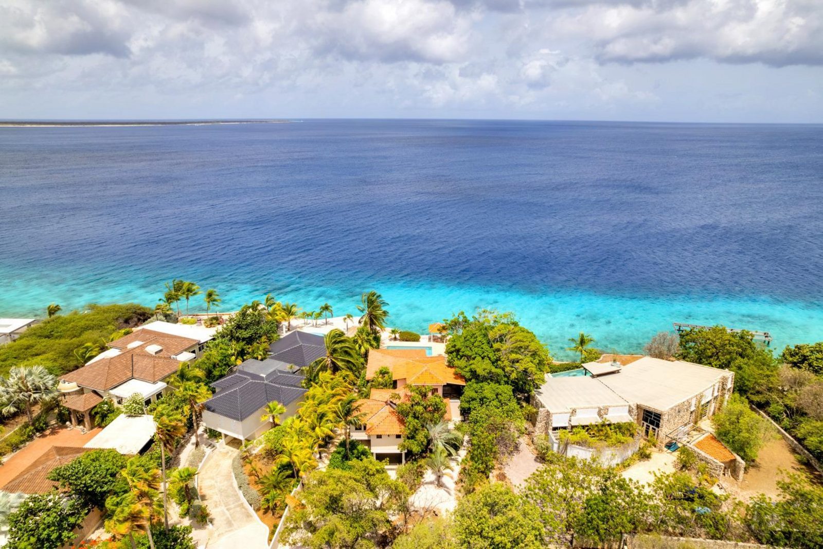 Ocean Villa Crown Court