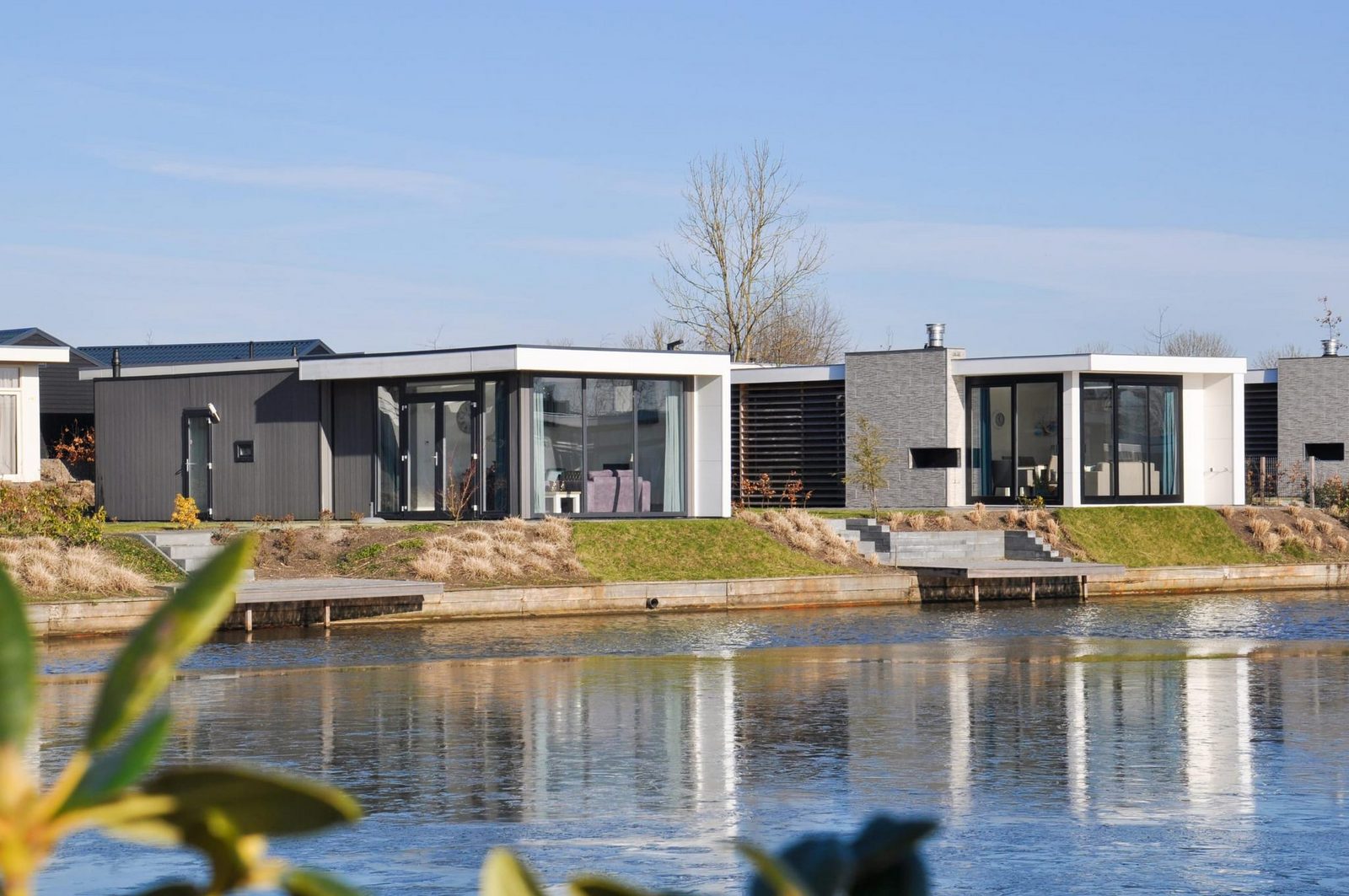 Pavilion Waterfront 4