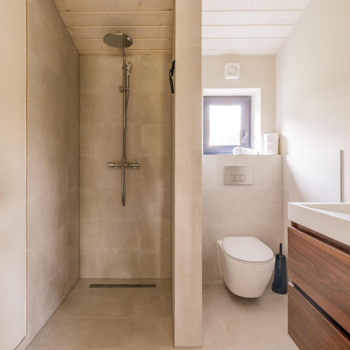 Lake House Scandi met hottub | 5 pers. 