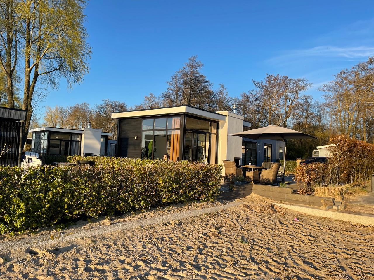 Accommodation Bad Hoophuizen - Wellness accommodation - Cube Waterfront Sauna 2 - 1