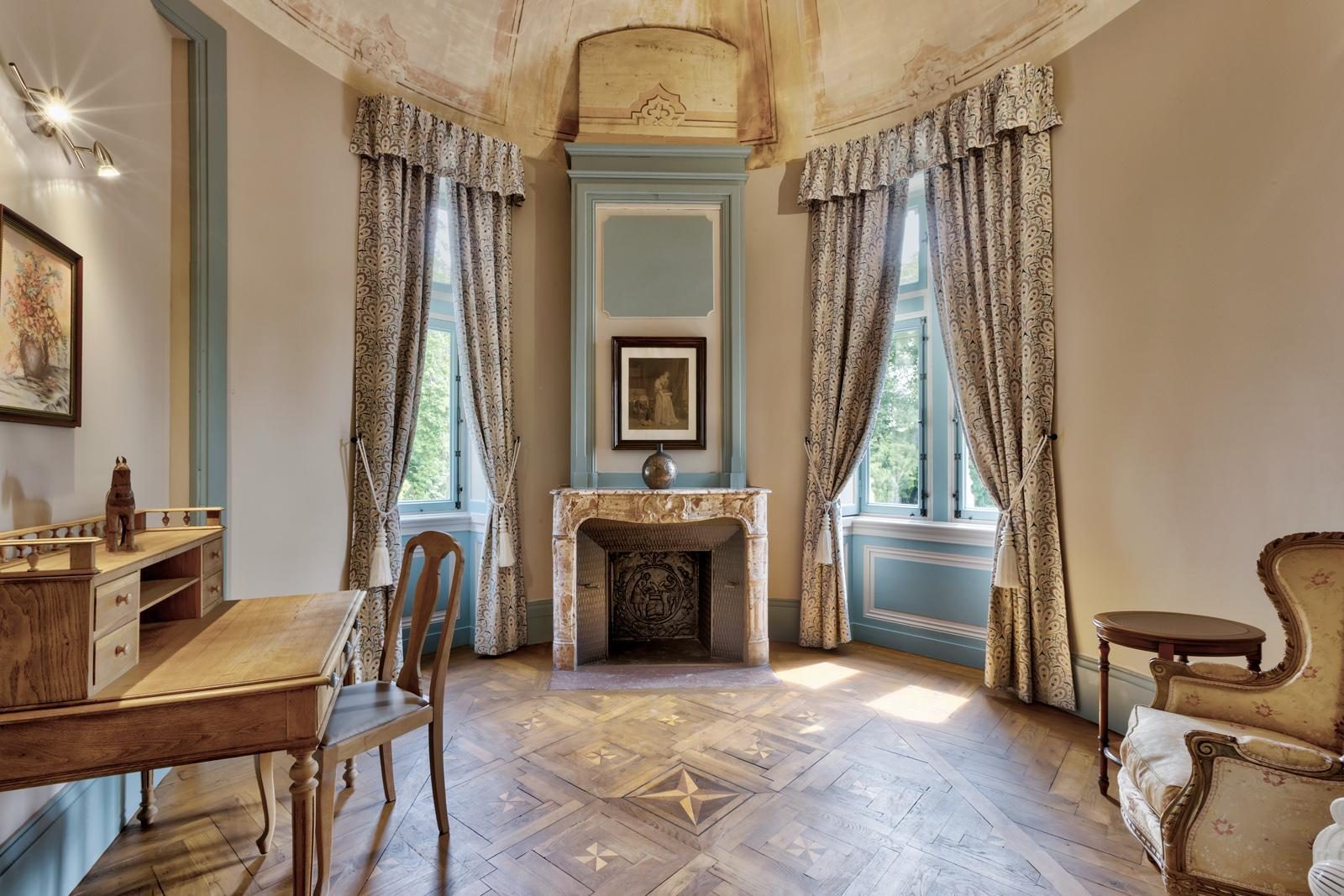 Chateau de Burnand - nieuw in 2024 kasteel vakantiehuis