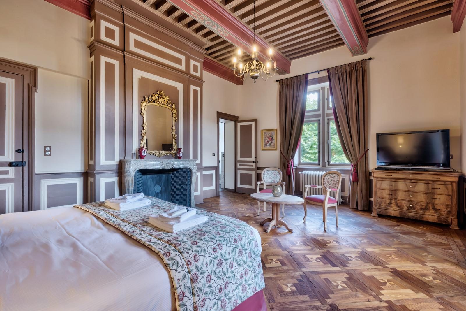Chateau de Burnand - nieuw in 2024 kasteel vakantiehuis
