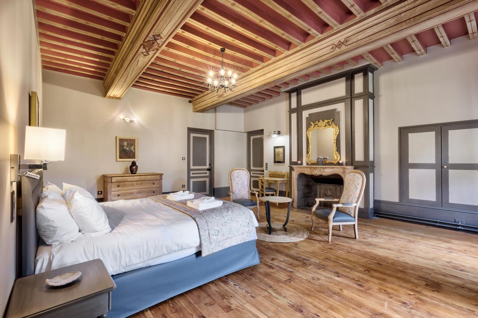 Chateau de Burnand - nieuw in 2024 kasteel vakantiehuis