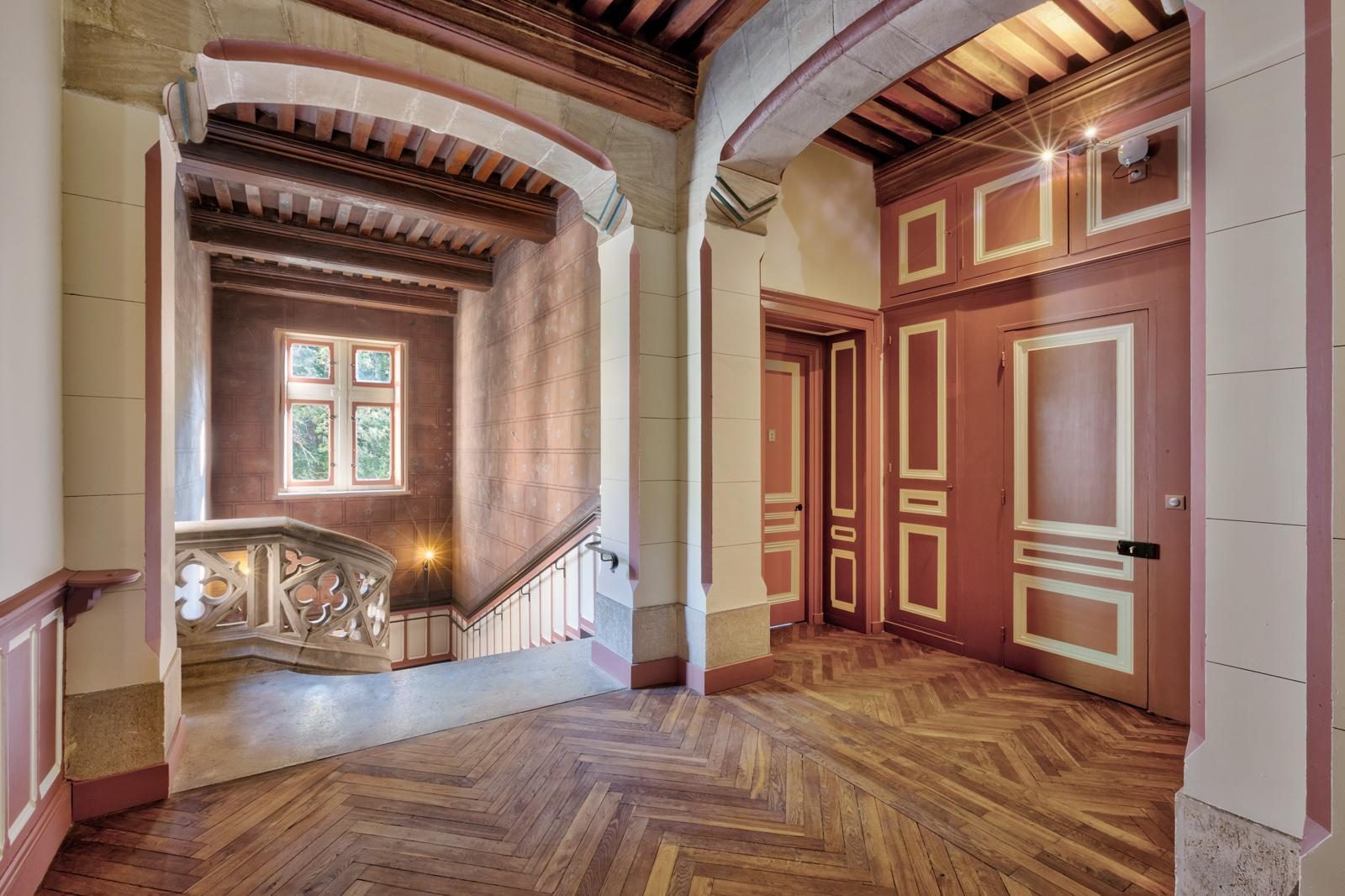Chateau de Burnand - nieuw in 2024 kasteel vakantiehuis