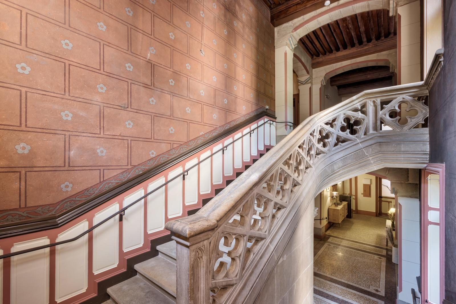 Chateau de Burnand - nieuw in 2024 kasteel vakantiehuis