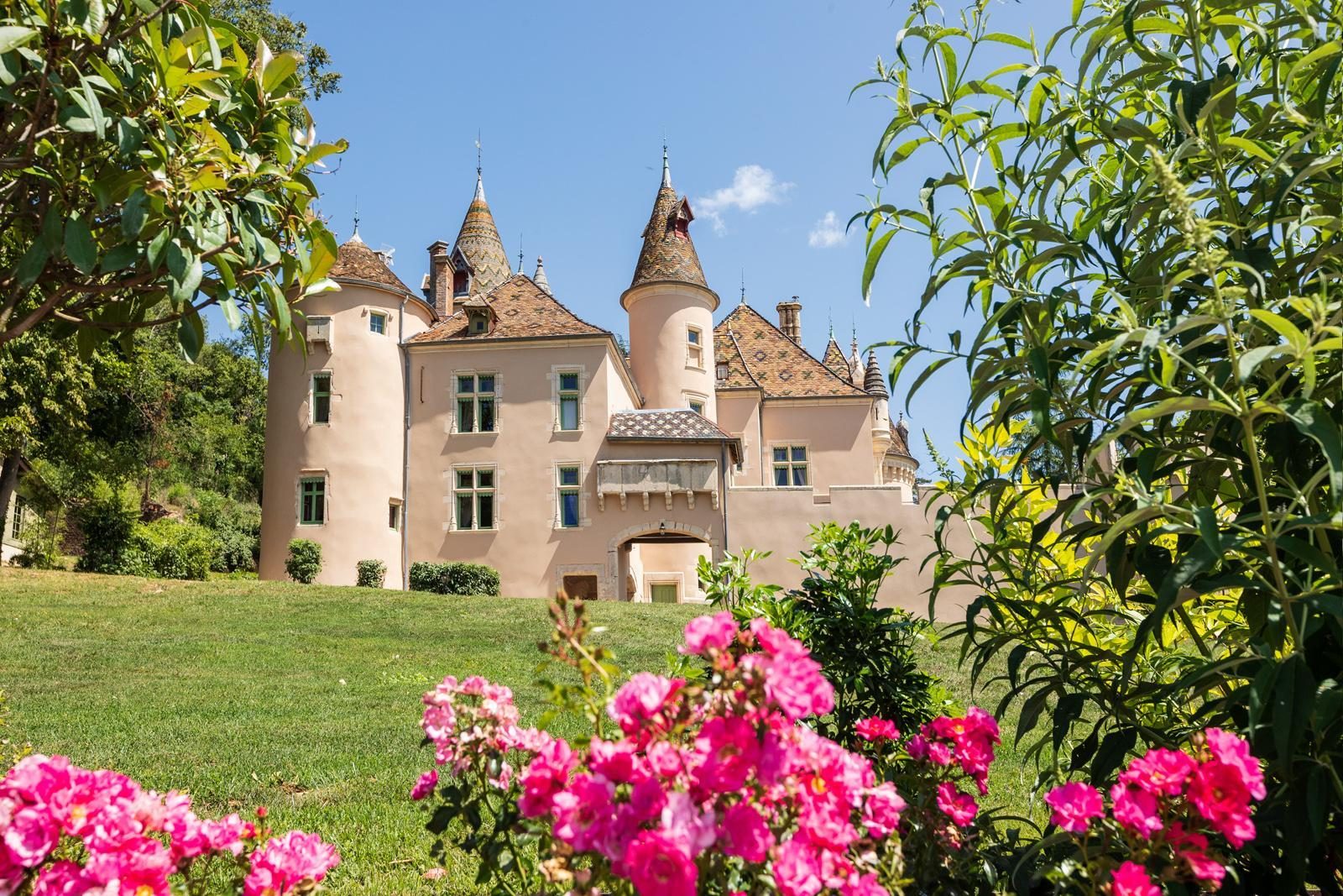 Chateau de Burnand - nieuw in 2024 kasteel vakantiehuis