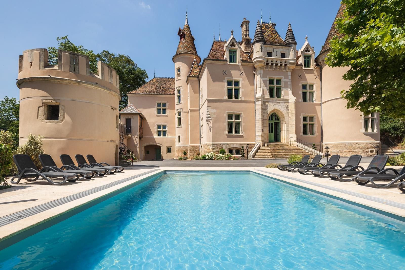 Chateau de Burnand - nieuw in 2024 kasteel vakantiehuis