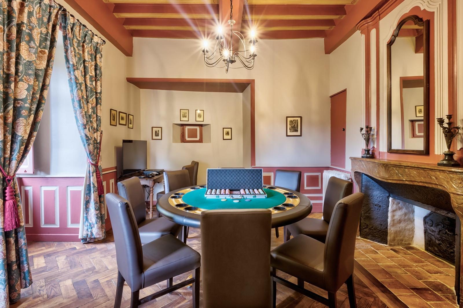 Chateau de Burnand - nieuw in 2024 kasteel vakantiehuis