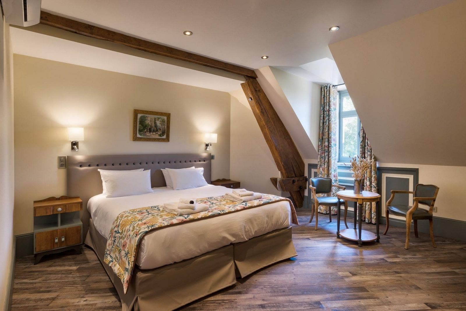Chateau de Burnand - nieuw in 2024 kasteel vakantiehuis