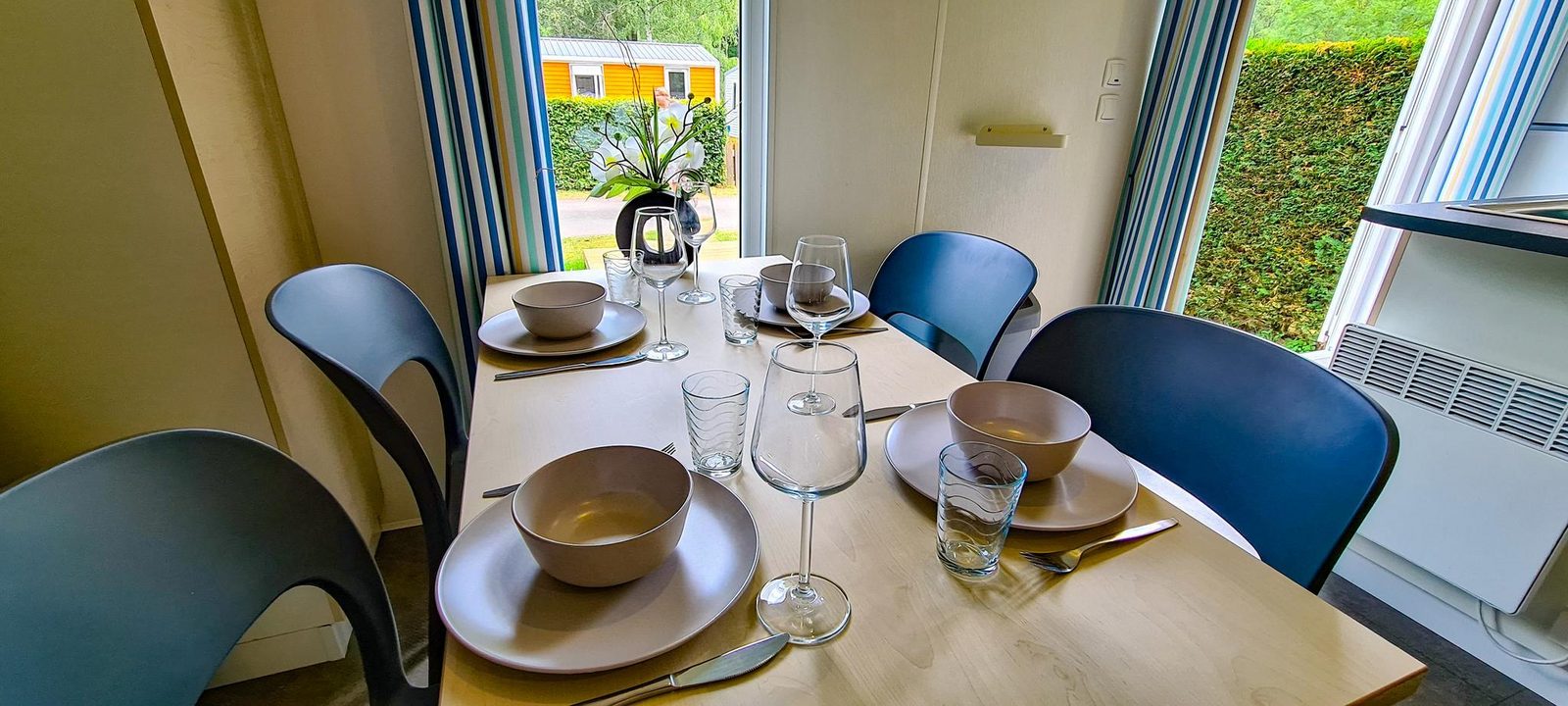 Bastogne Deluxe Mobile Home | 8 Guests