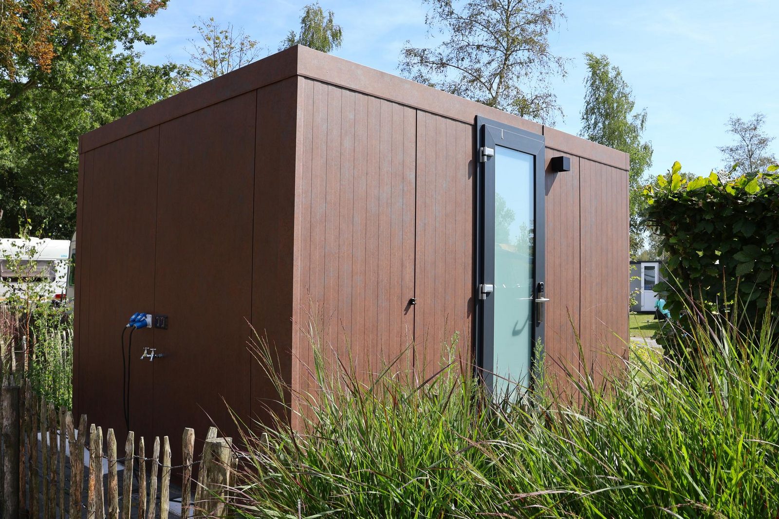 Kampeerplaats privé sanitair luxe