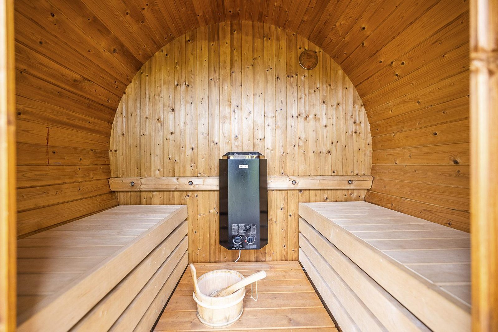 Unterkunft für sechs Personen mit Außensauna & Blick auf das Veluwemeer, drei Schlafzimmer