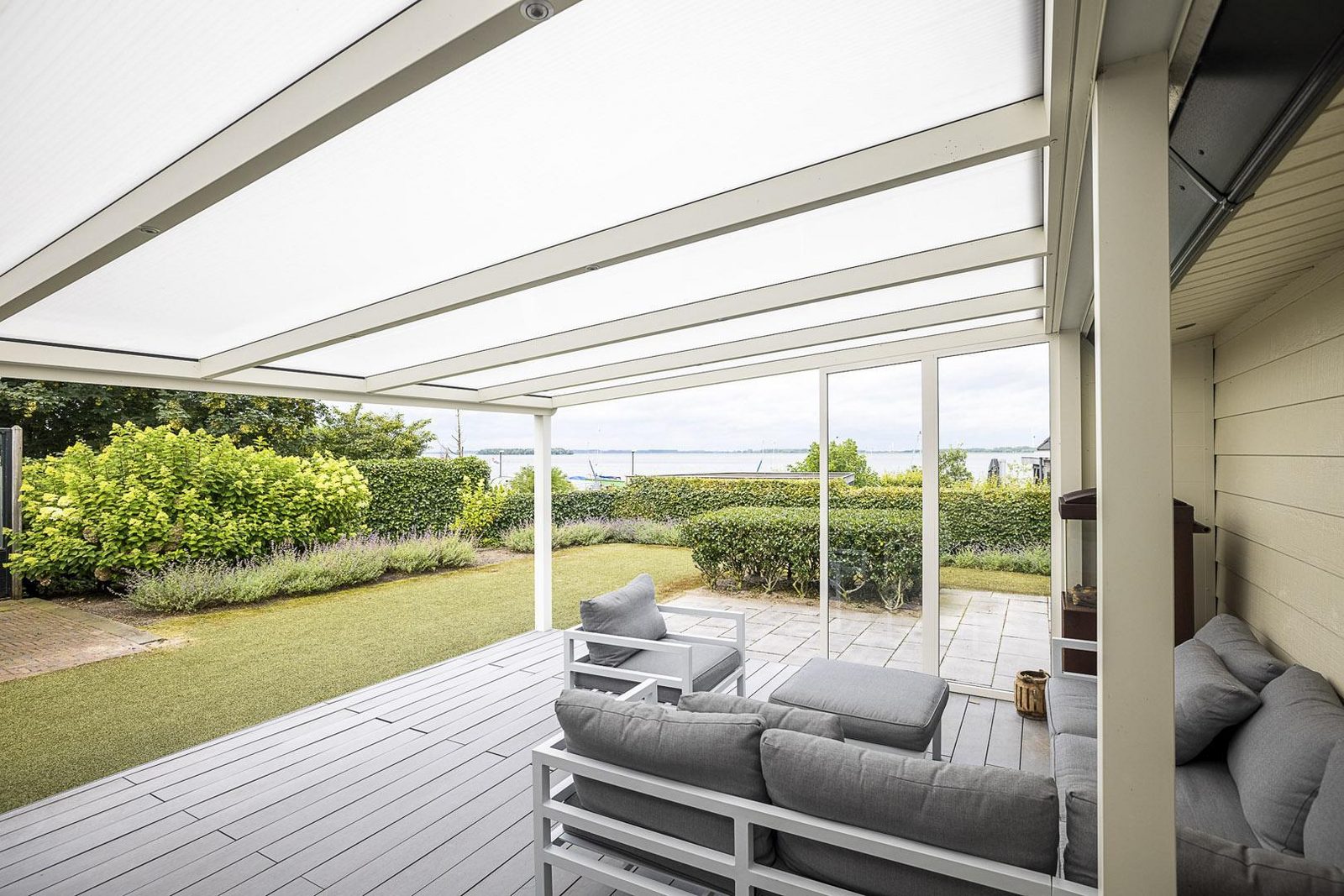 Unterkunft für sechs Personen mit Außensauna & Blick auf das Veluwemeer, drei Schlafzimmer