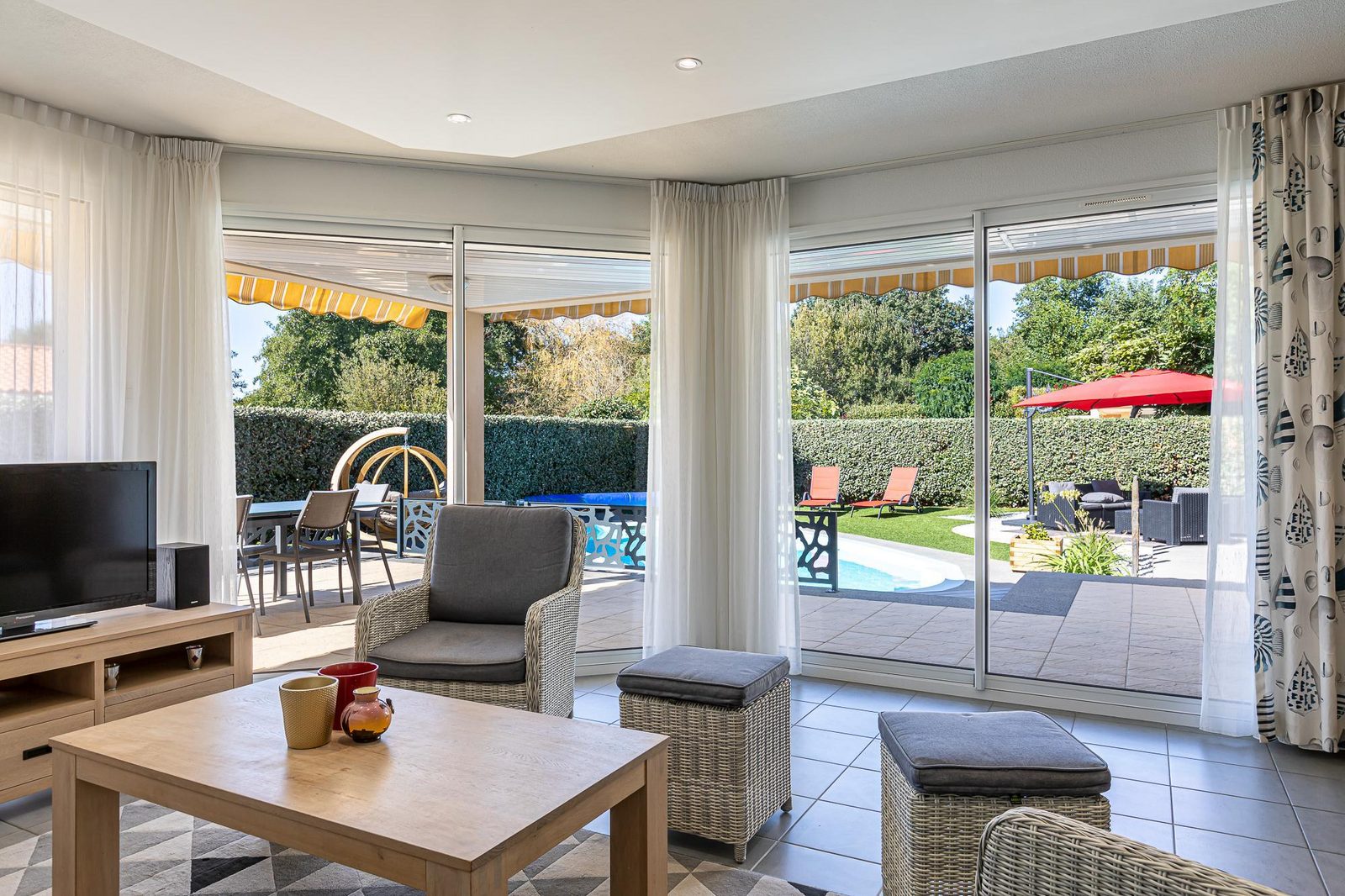 Acacia 6 supérieure avec piscine