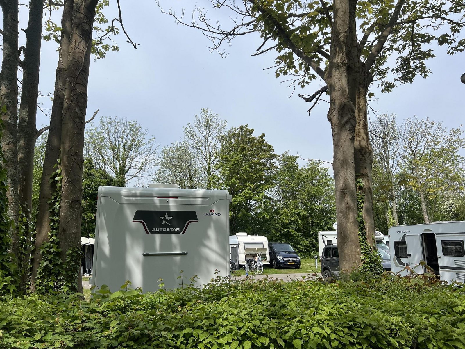 VZ2424 Stacaravan Scherpenisse