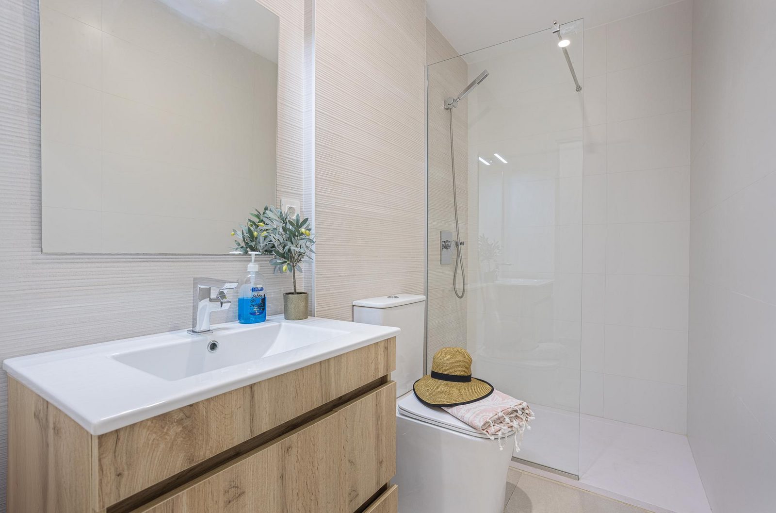 Tokai Residences Casa Luna 