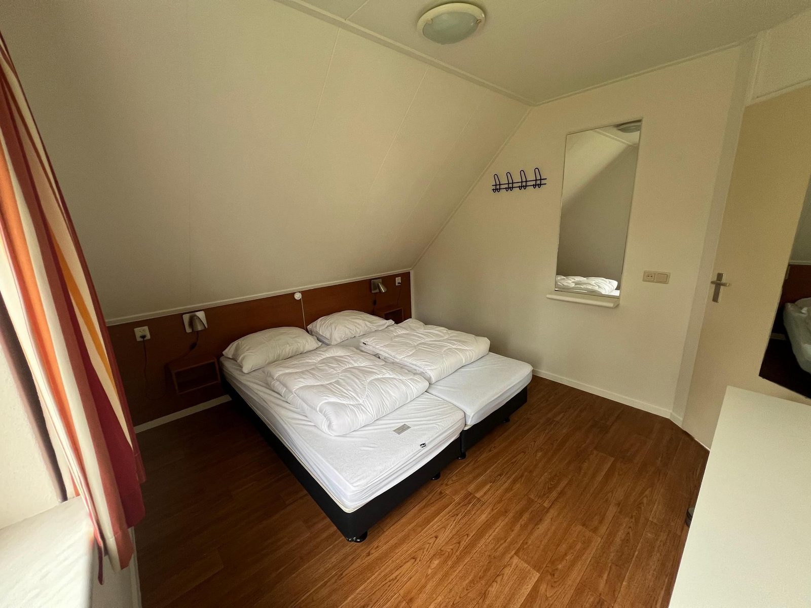 Bungalow met luxe tuinkamer en uitzicht op speelvijver - 5 personen