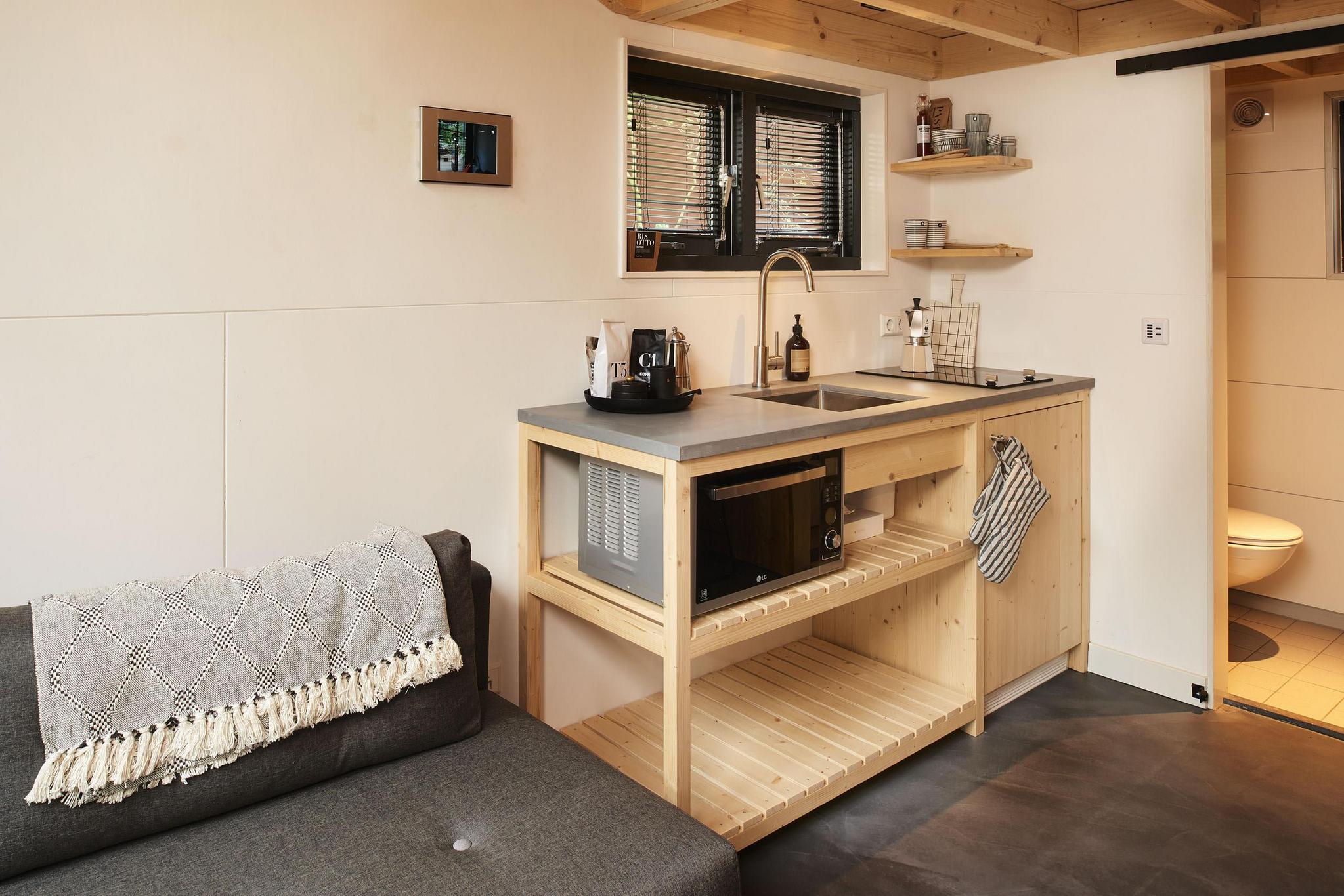 Tiny House 2 5
