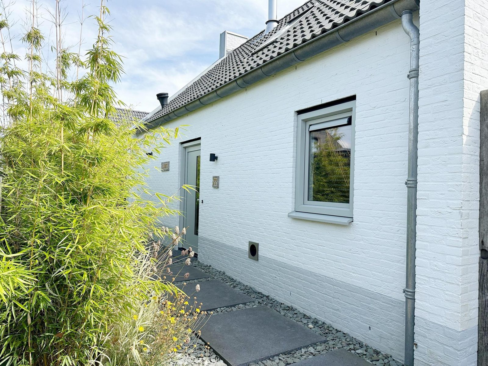 Bungalow 77