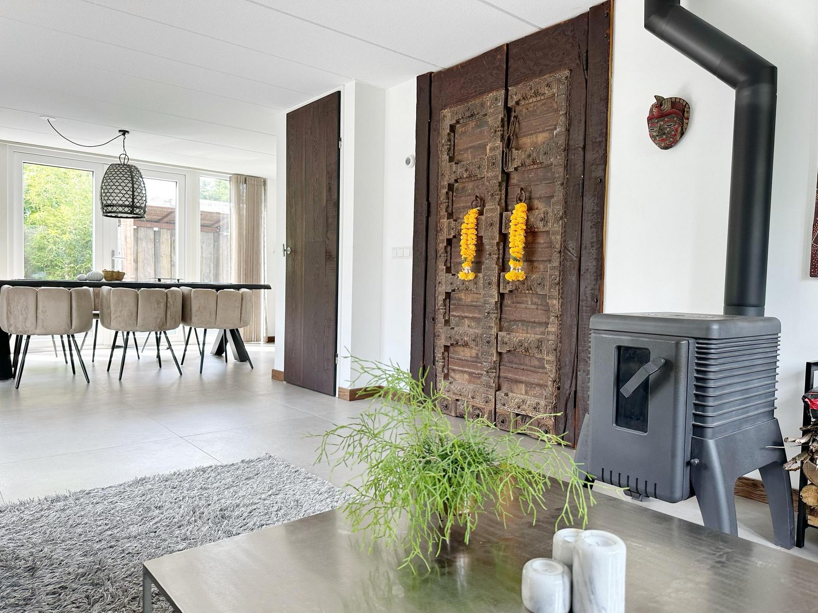 Bungalow 77