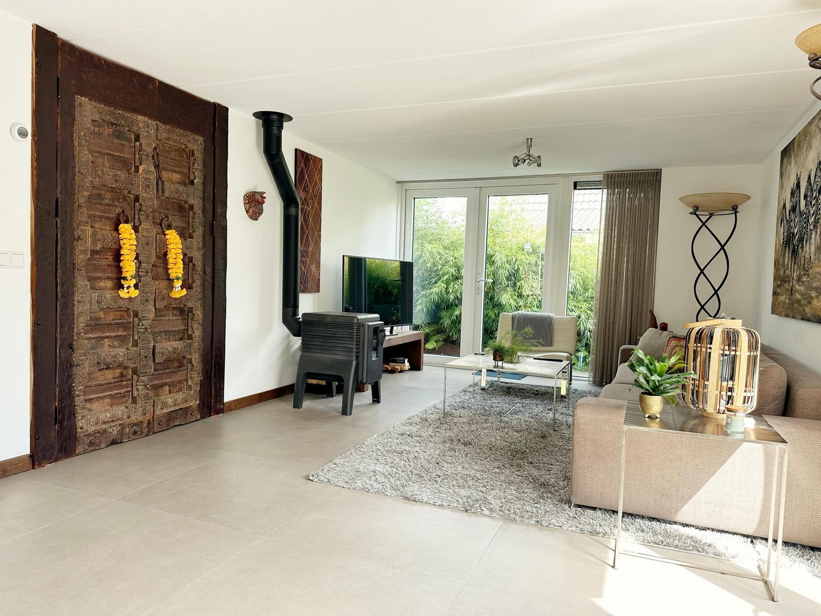 Bungalow 77
