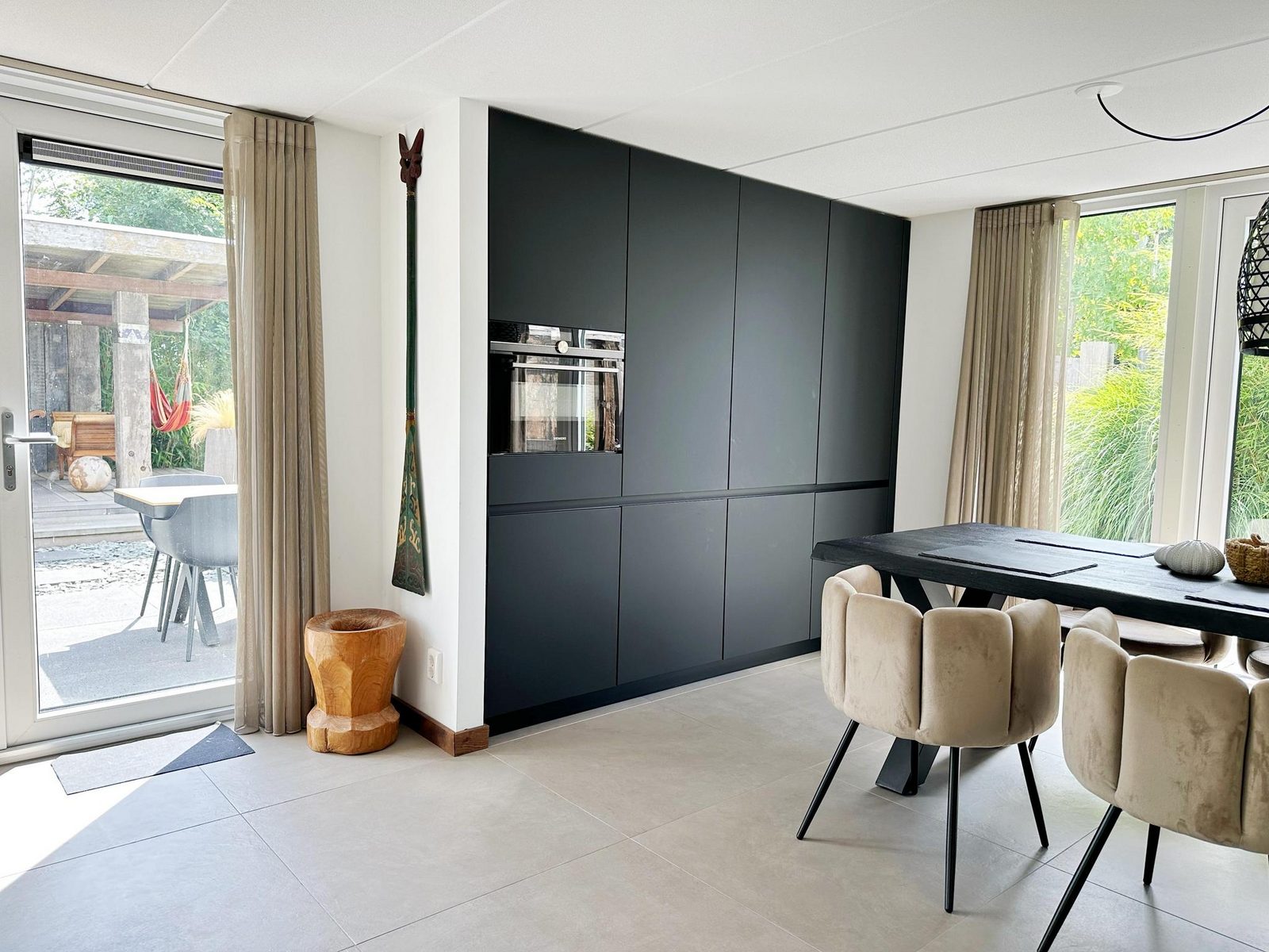 Bungalow 77