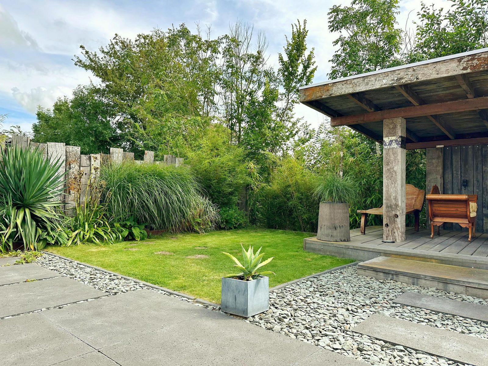 Bungalow 77