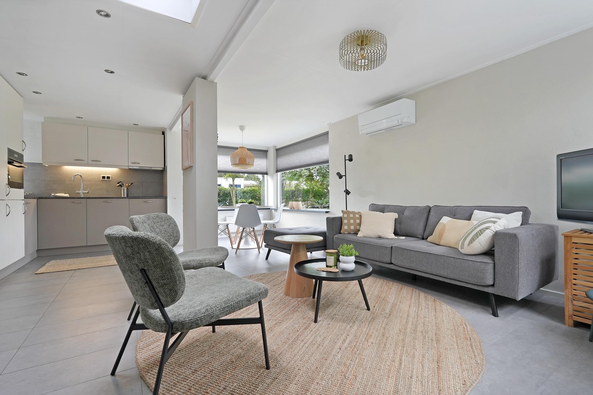 Sfeervol ingerichte bungalow vlakbij het strand