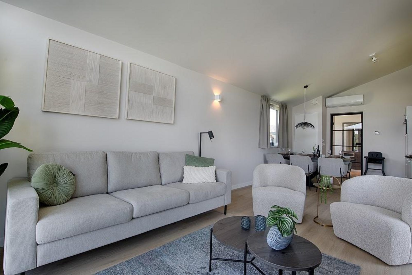 Ferien Chalet mit Blick aufs Wasser | 6 Pers.