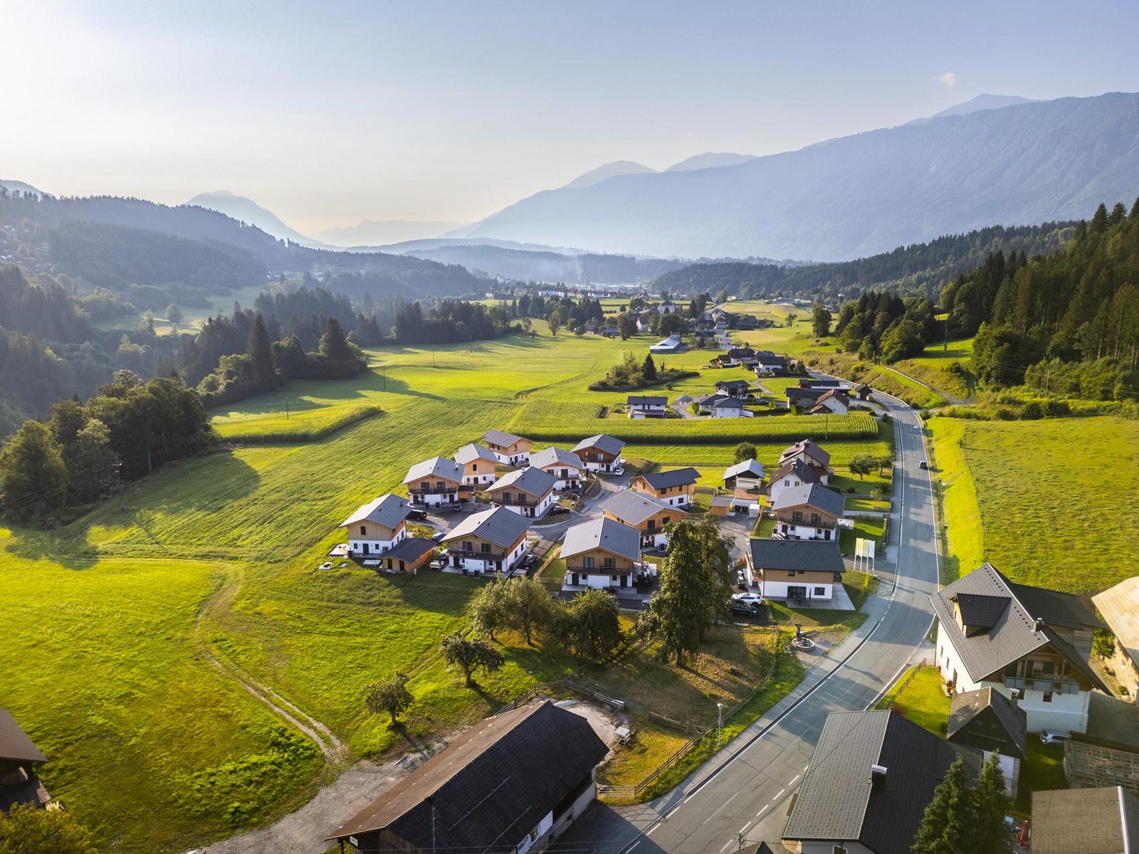 Two nature chalets for 6