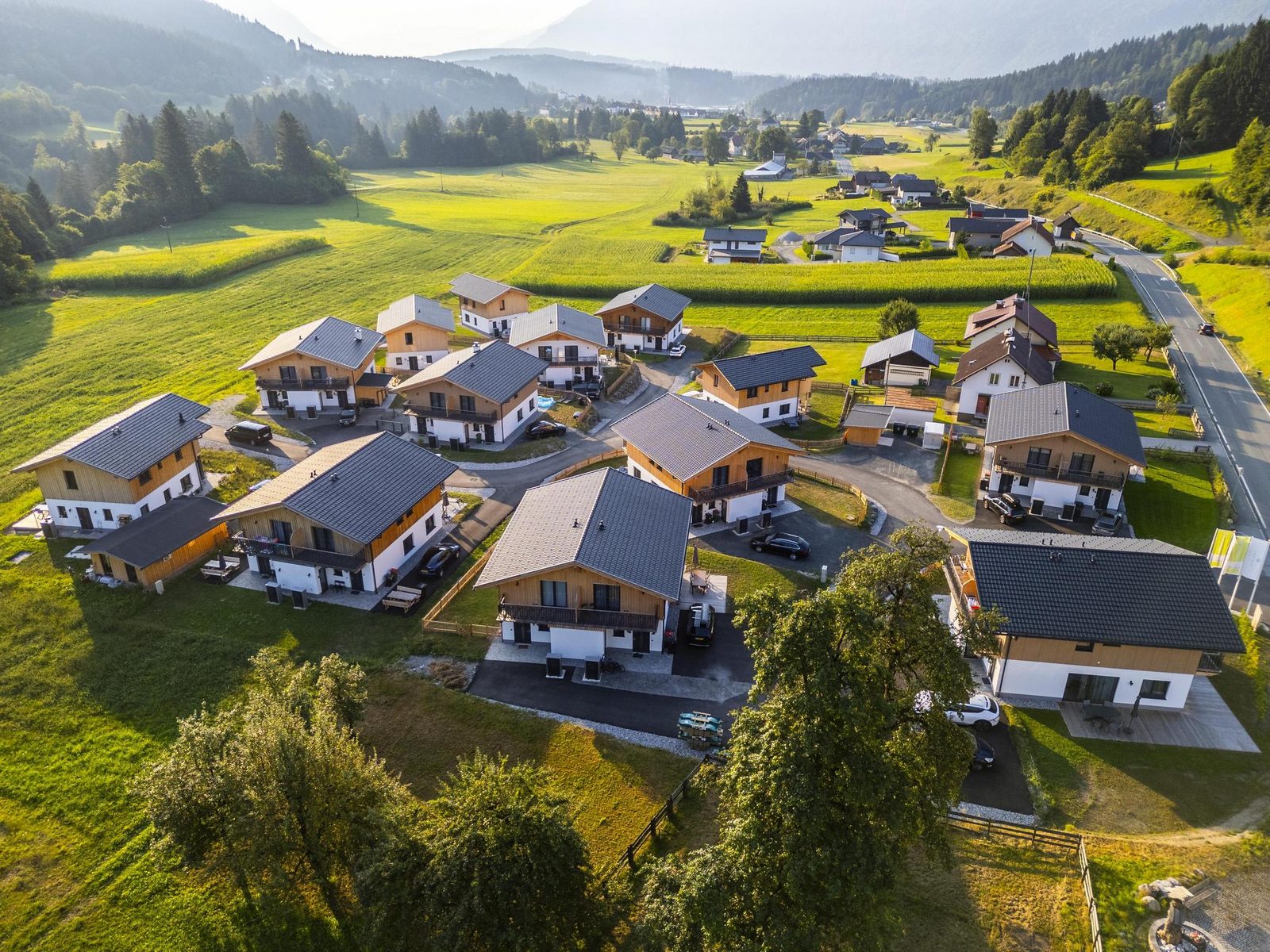 Two nature chalets for 6