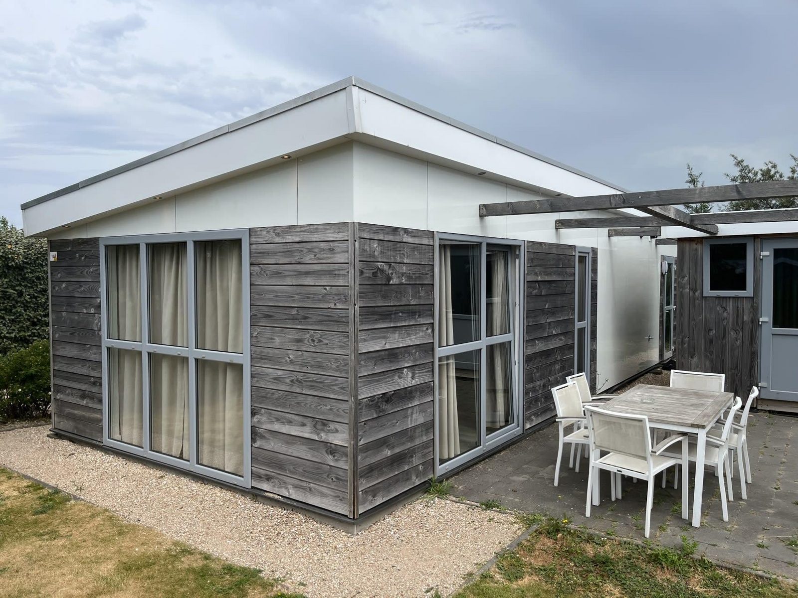 Pavilion 4+2
