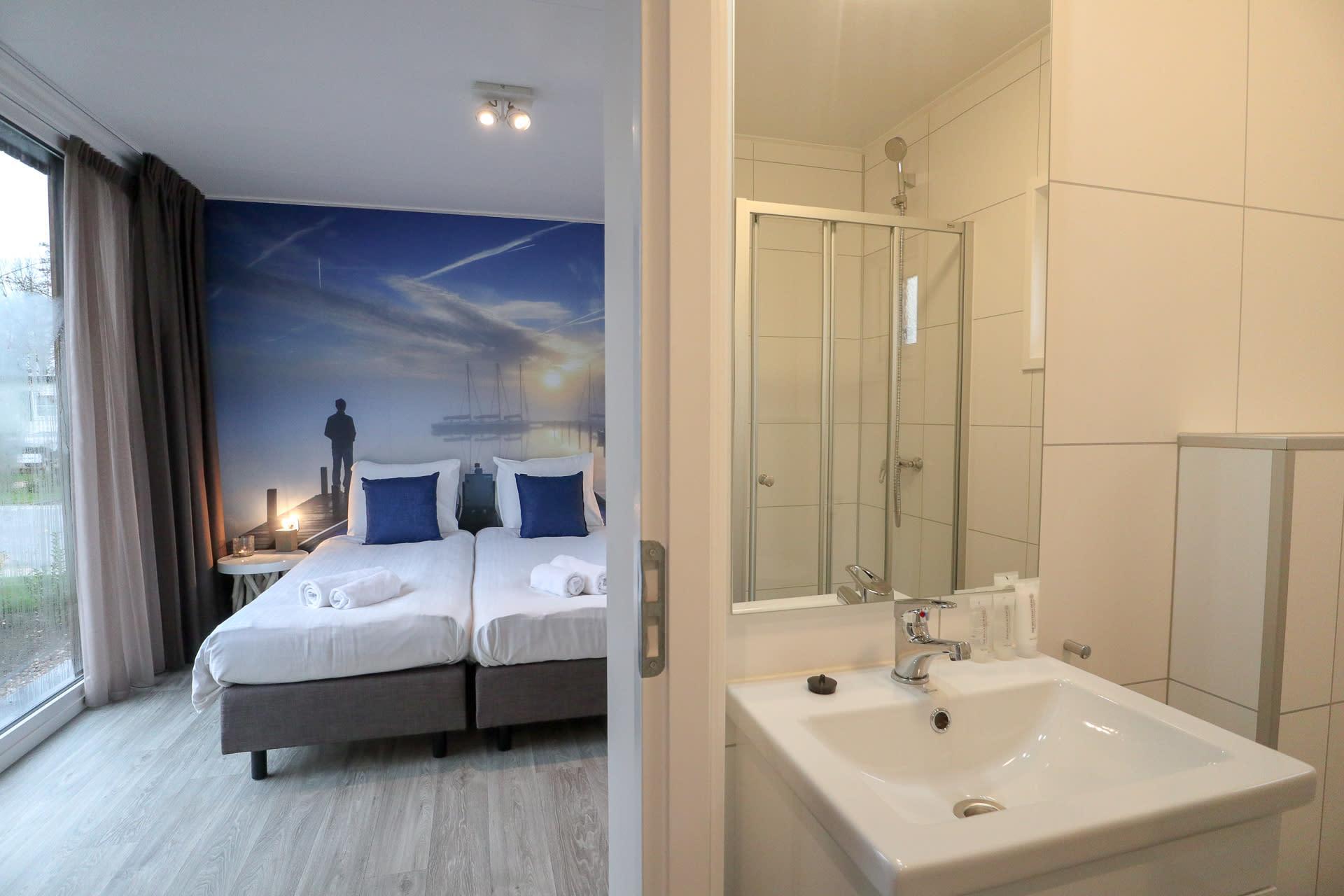 Comfort Room 2 2