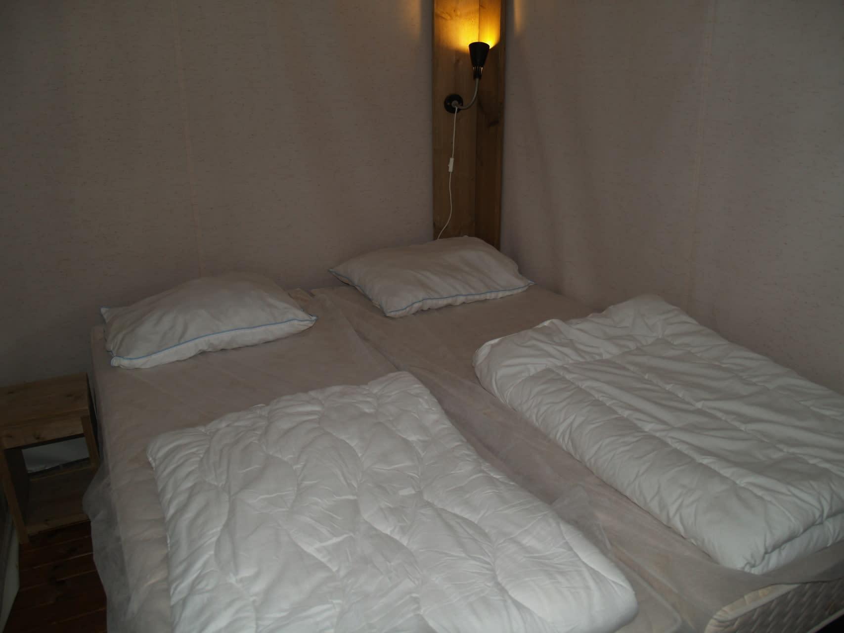 Accommodation Ruinen - Glamping tent - Four Season Lodge 6 - 12