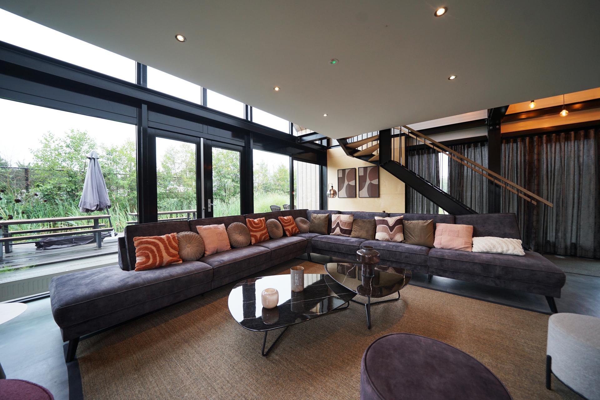 Loft 18 2