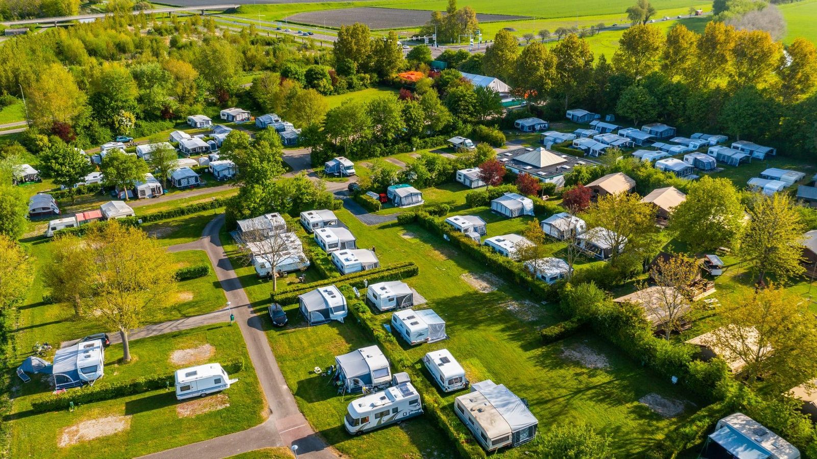 Stellplatz Komfort Camper