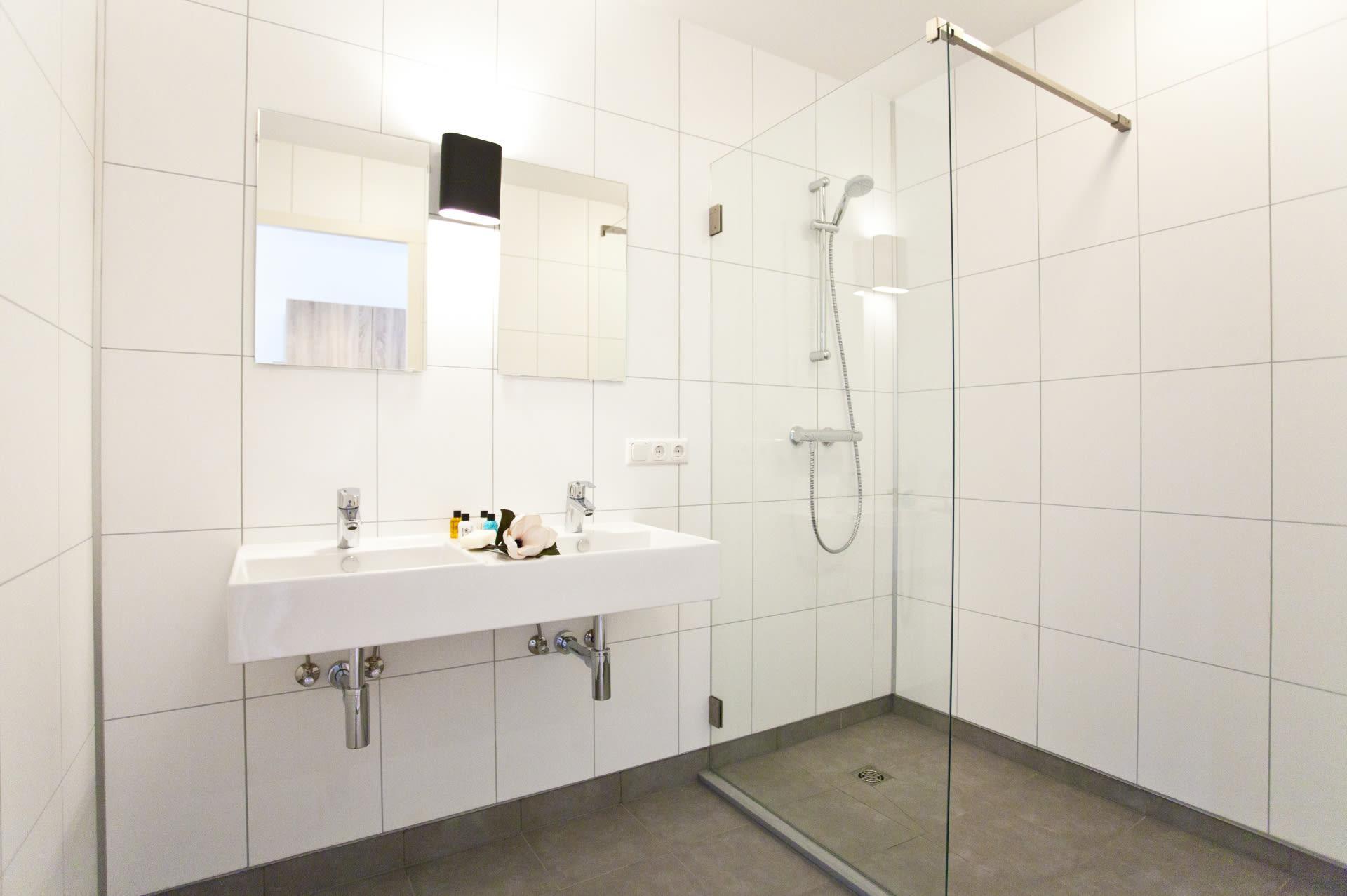 Comfort Room Deluxe 2 6