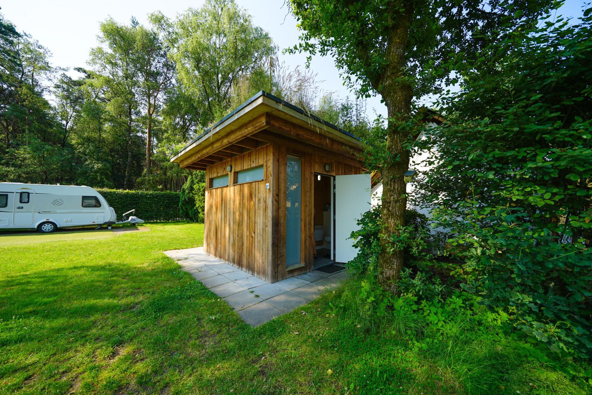 Stellplatz Komfort XL Privatsanitär