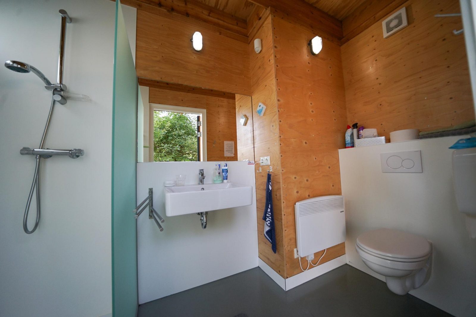 Camping pitch Comfort XL private sanitary facilities