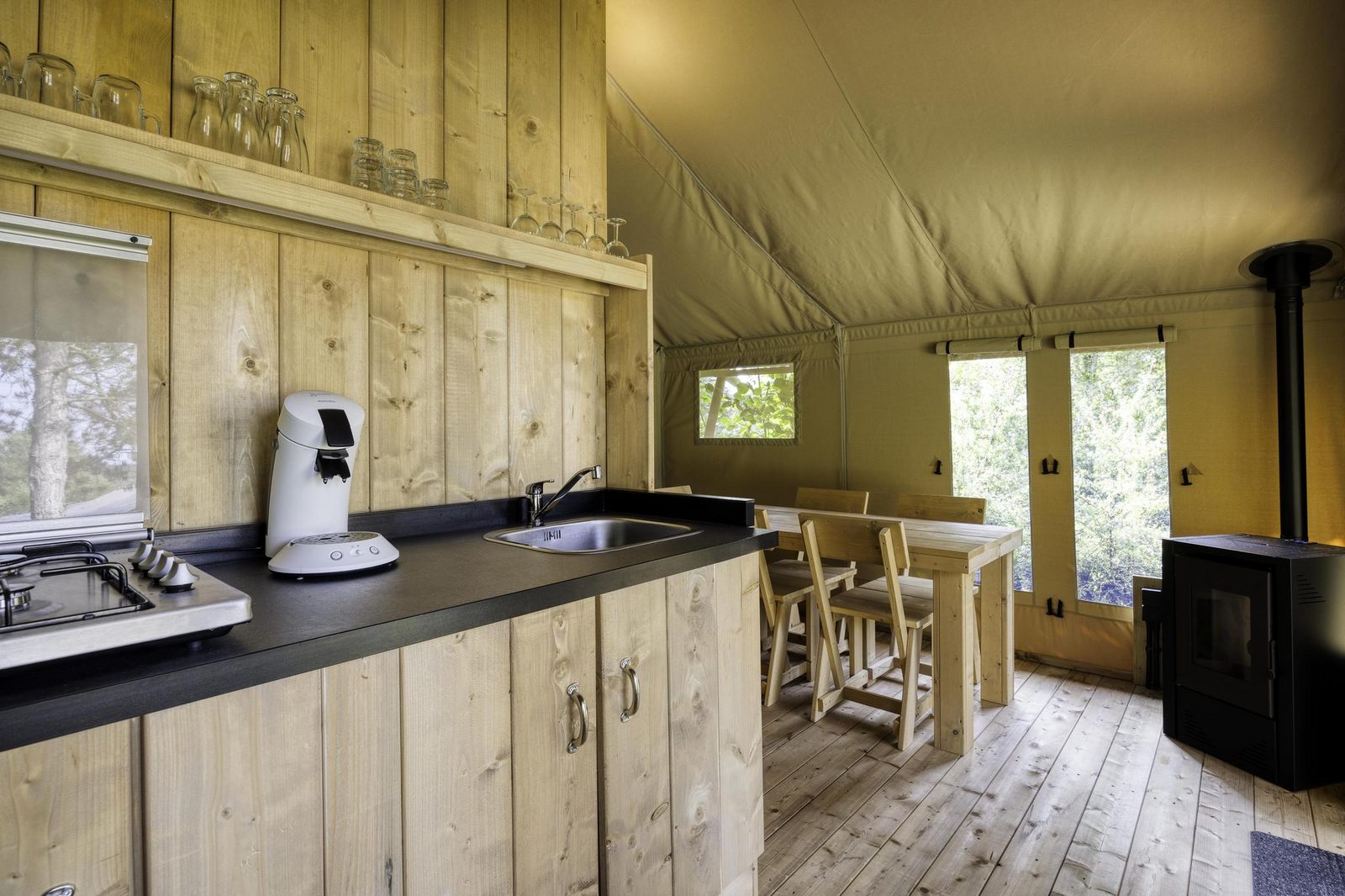Comet 27 Lodges
