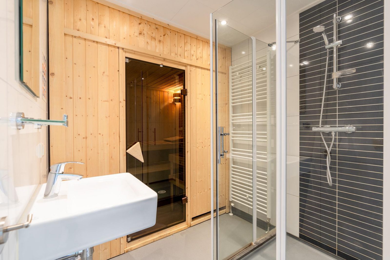 Pavilion l'etage Sauna 10