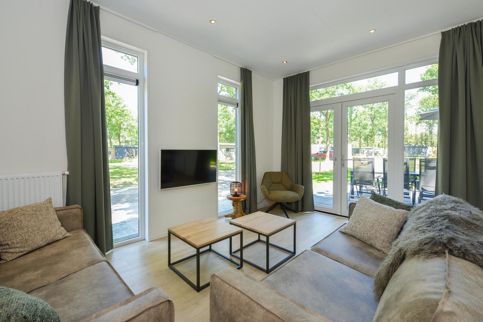 6-persoons Paviljoen met omheinde tuin