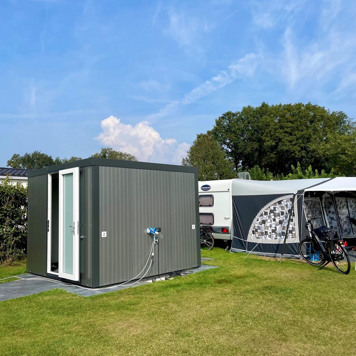 Komfortplatz XL mit Private Sanitär