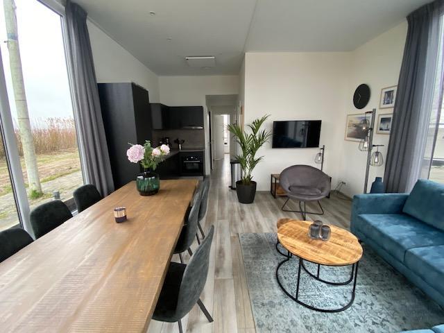 Waterlodge 6 5