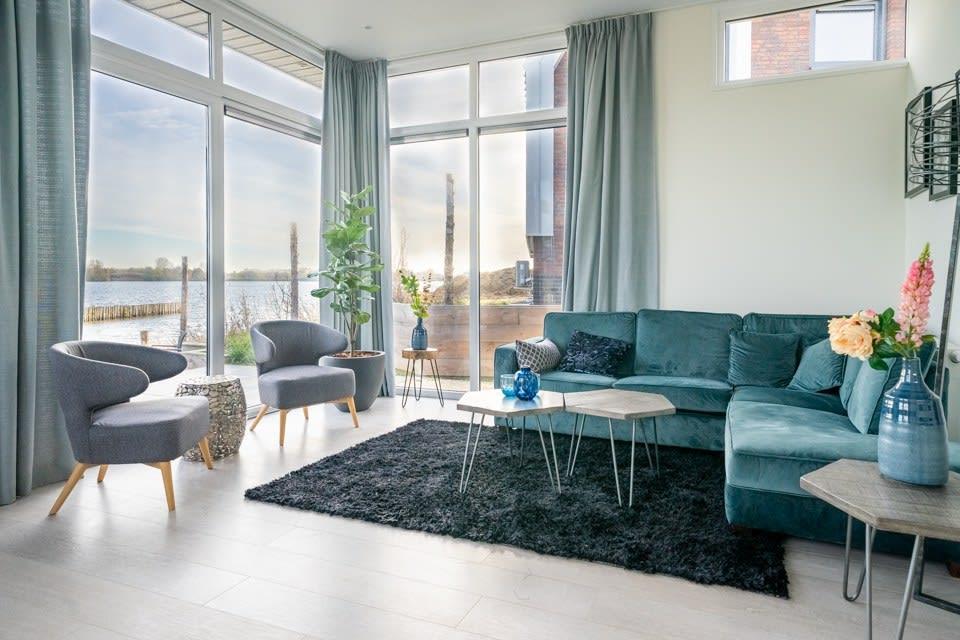 Pavilion Waterfront 8 2