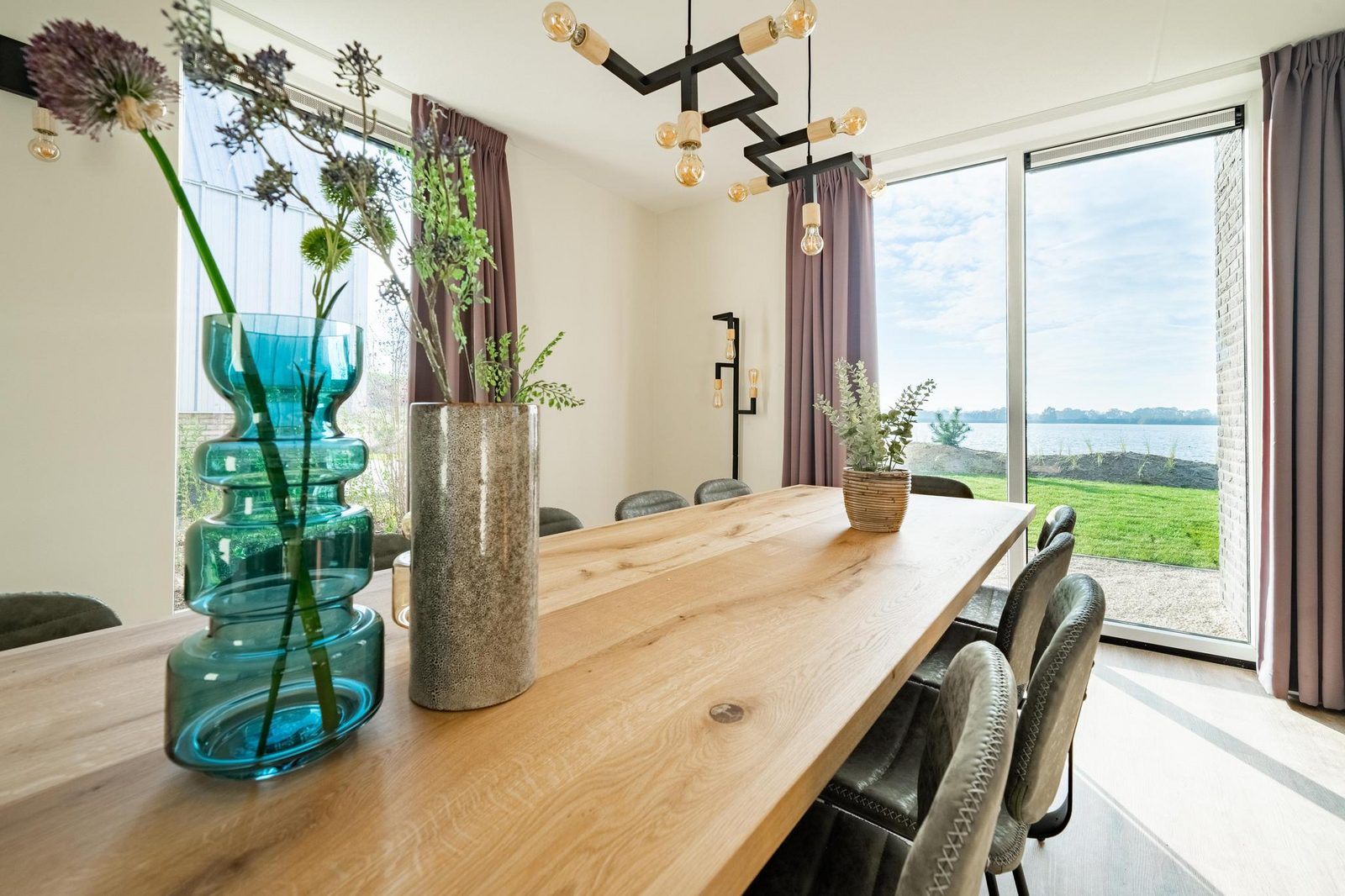 Villa Waterfront 12